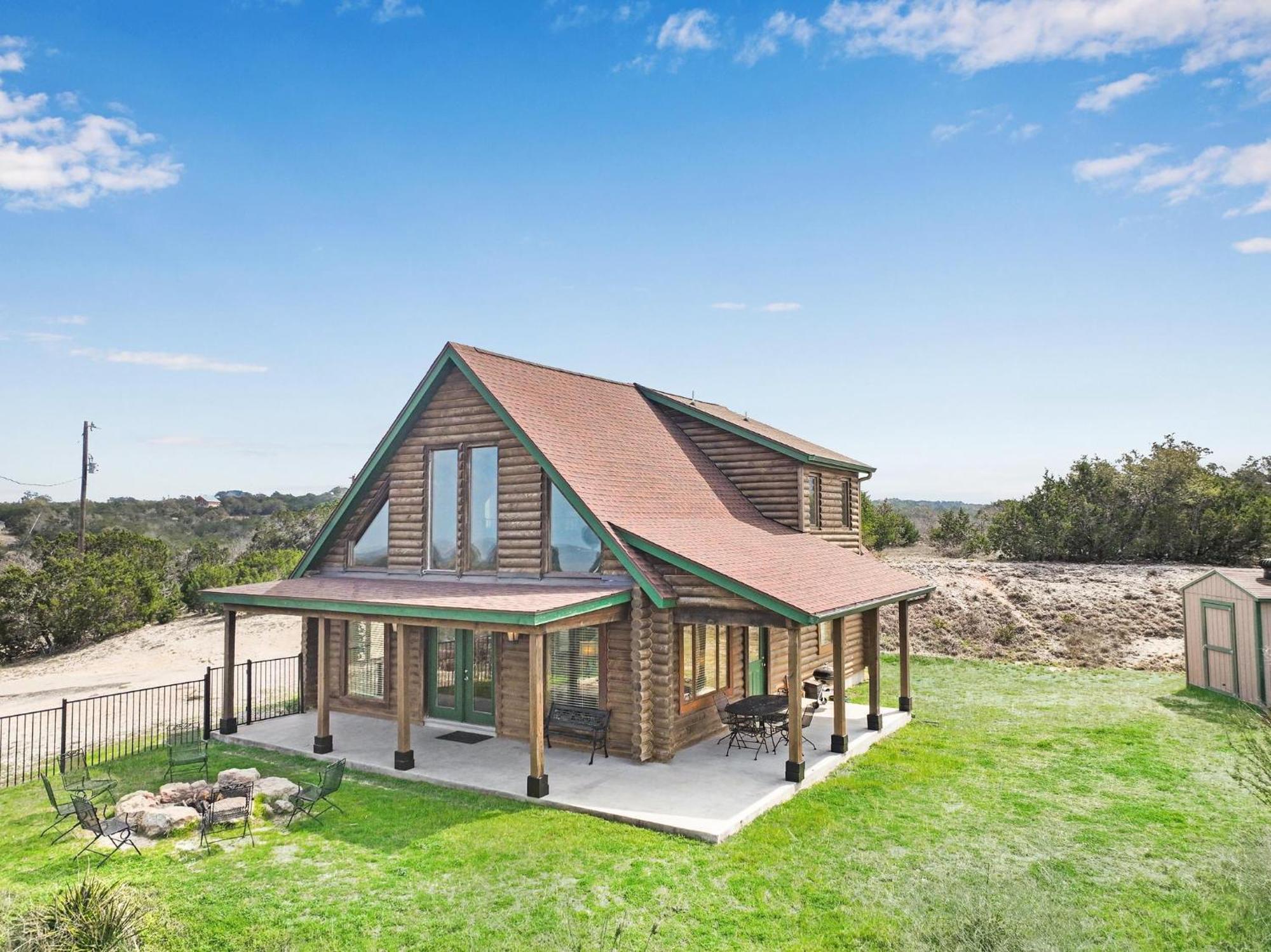 Lighthouse Hill Ranch - Log Home Johnson City Exterior photo