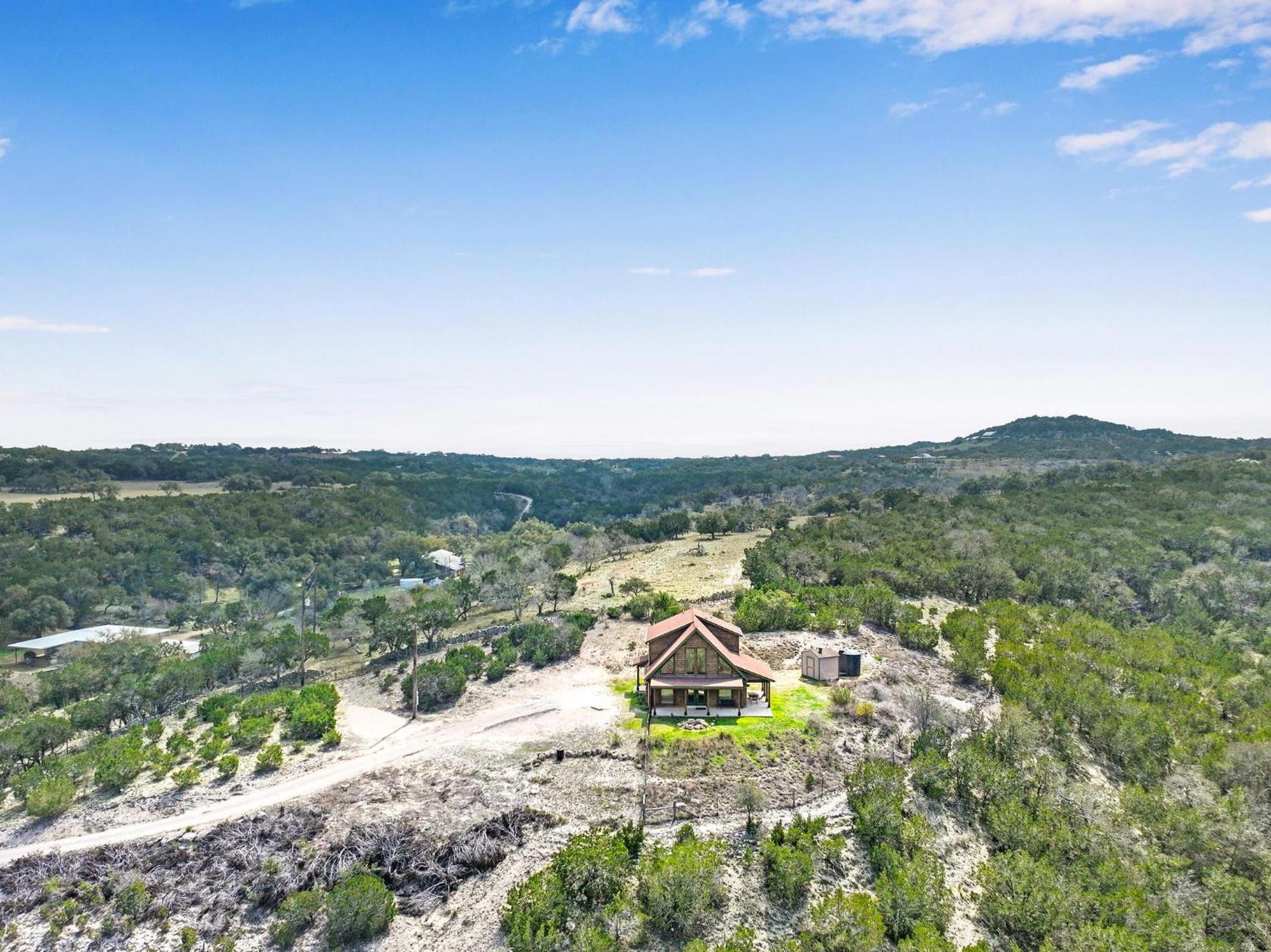 Lighthouse Hill Ranch - Log Home Johnson City Exterior photo