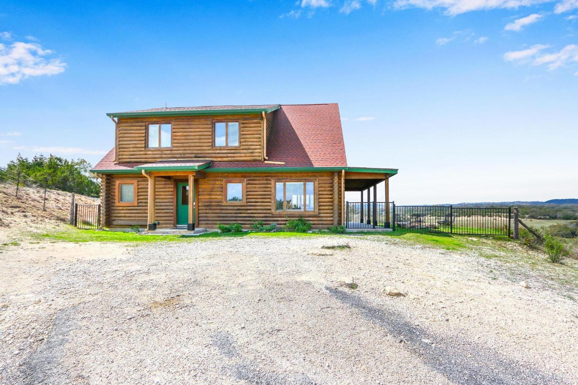 Lighthouse Hill Ranch - Log Home Johnson City Exterior photo